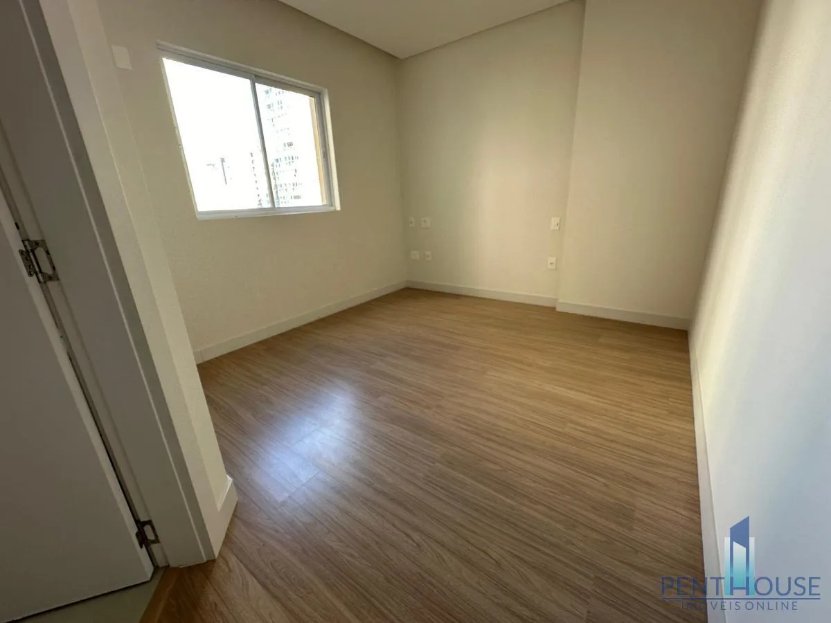 Imagem Apartamento com Terraço para Venda em Balneário Camboriú, CENTRO, 3 dormitórios, 3 suítes, 4 banheiros, 4 vagas