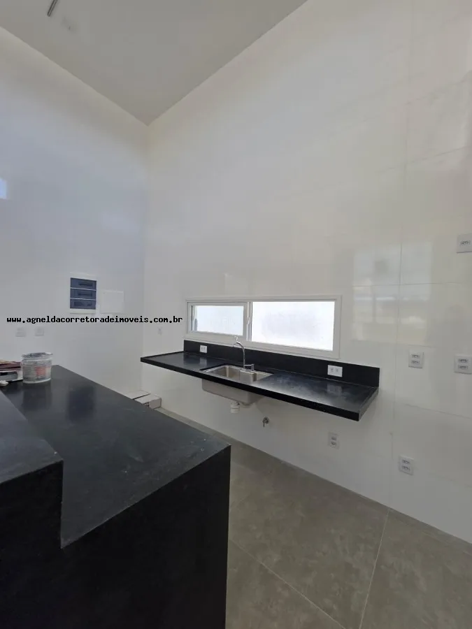 Imagem Casa em Condomínio para Venda em Parnamirim, Pium (Distrito Litoral), 3 dormitórios, 2 suítes, 3 banheiros, 4 vagas