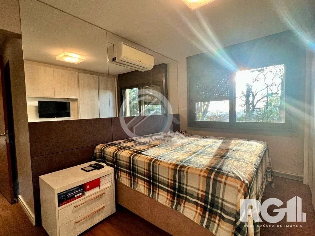 Imagem EXCLUSIVIDADE. Raríssimo apartamento de 3 dormitórios, 104 m² privativos, 2 vagas individuais cob...