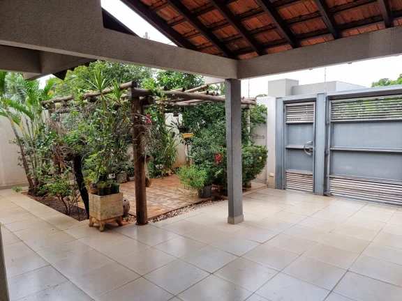 Imagem Linda casa com área gourmet e piscina
