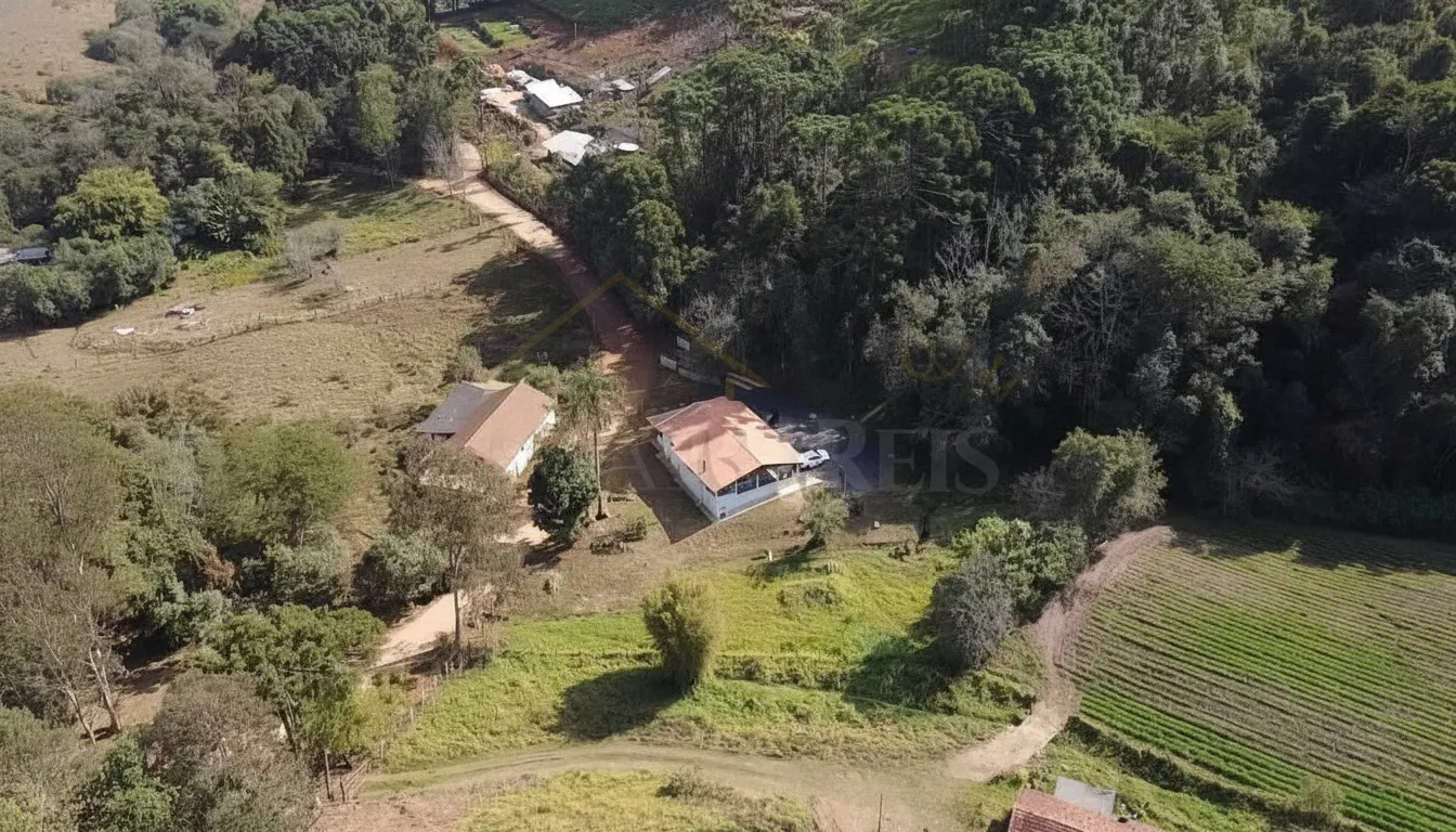 Imagem Chácara 142 m² à venda em Pocinhos do Rio Verde, Caldas