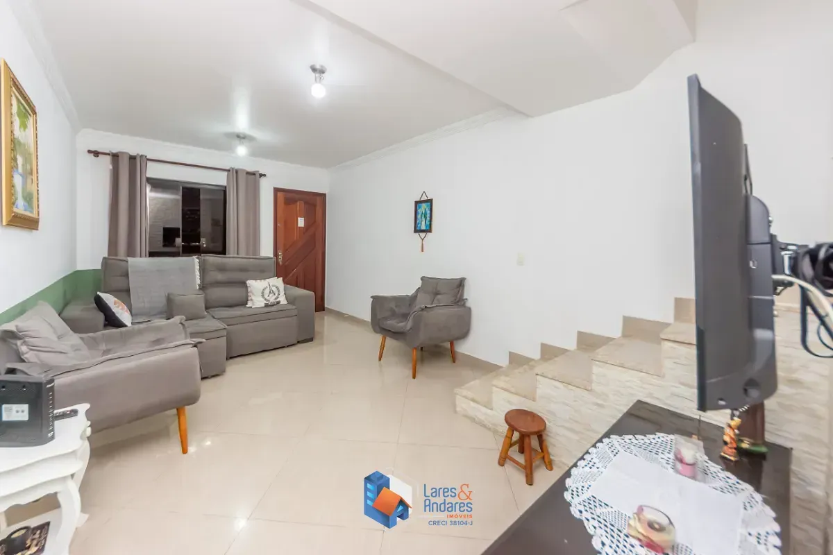 Imagem Sobrado para venda em Jardim Vivan com 2 quartos, 75m²