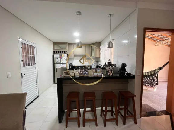 Imagem Casa, 3 Dormitórios, (1suíte), 2 vagas, Jd Santa Rosa, Sjc.