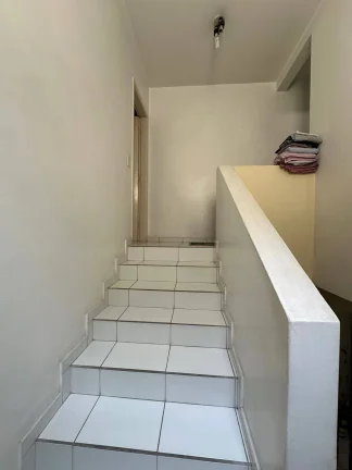 Imagem Sobrado Otima Localizaçao com 150 m² 2 Dormitorios e 2 Vagas de Garagens