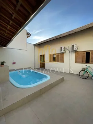 Imagem Linda Casa à Venda no Vista Verde – Qualidade de Vida com Conforto e Sustentabilidade! Apresentamos essa maravilhosa casa no bairro Vista Verde, perfeita para quem busca bem-estar, lazer e economia em um só lugar!