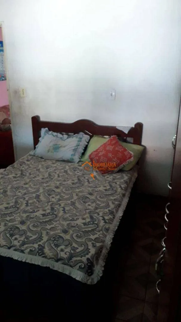 Imagem Sobrado com 3 dormitórios à venda, 180 m² por R$ 480.000,00 - Jardim Paraventi - Guarulhos/SP
