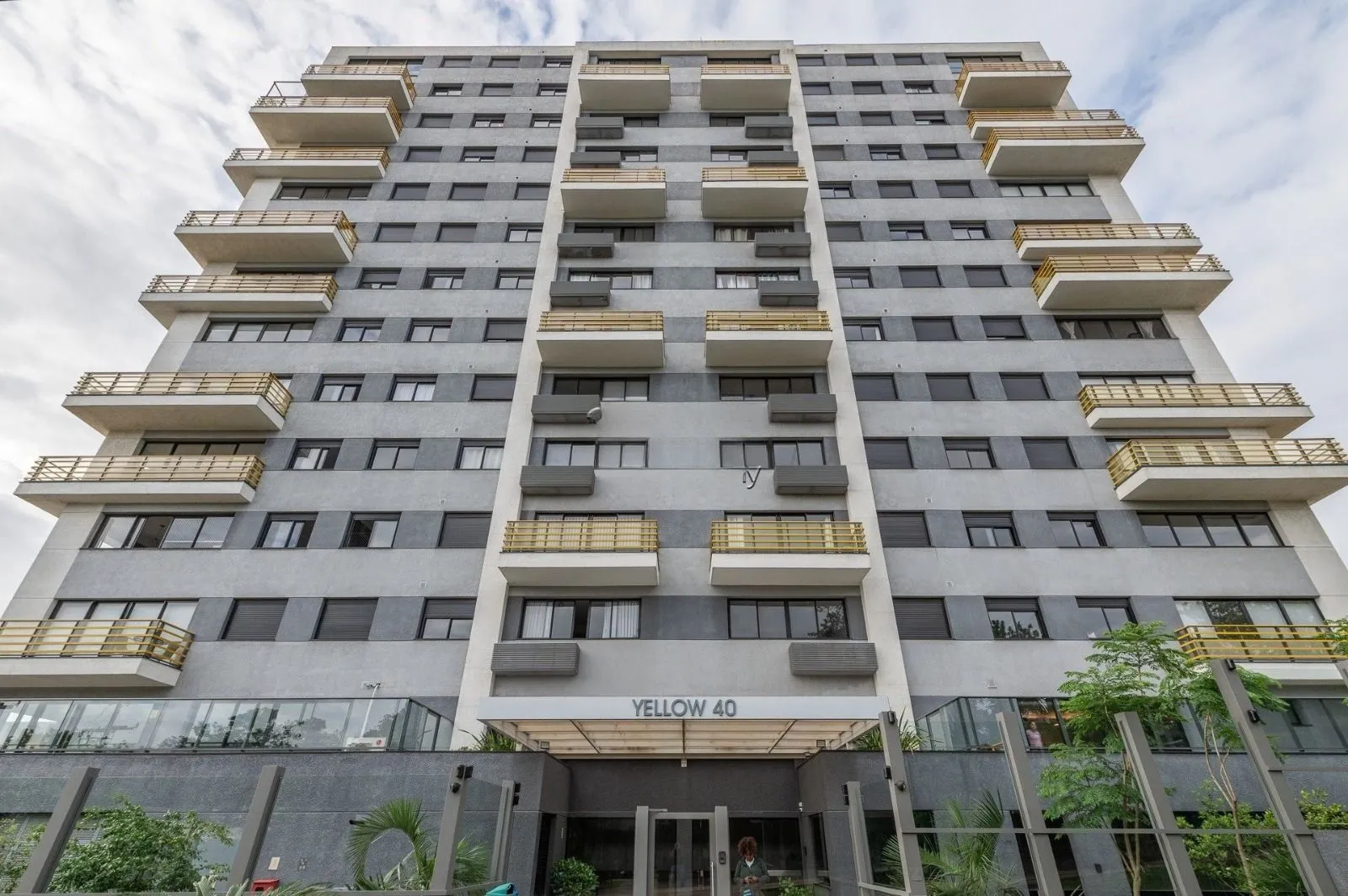 Imagem Yellow residence Apartamento de 2 Dormitórios Semimobiliado com 2 Vagas Próximo a Pucrs