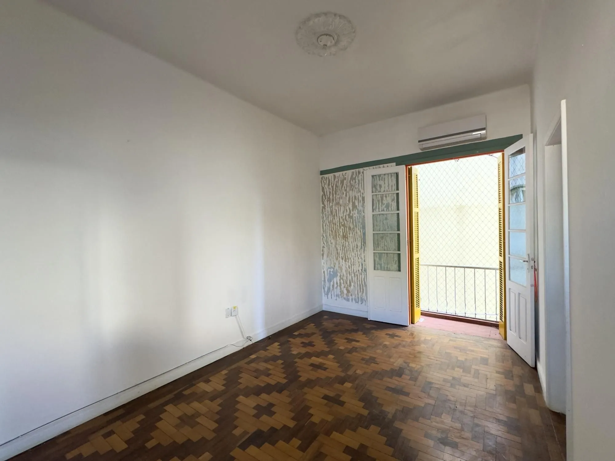 Imagem Apartamento 2 dormitórios super silencioso no Centro Histórico