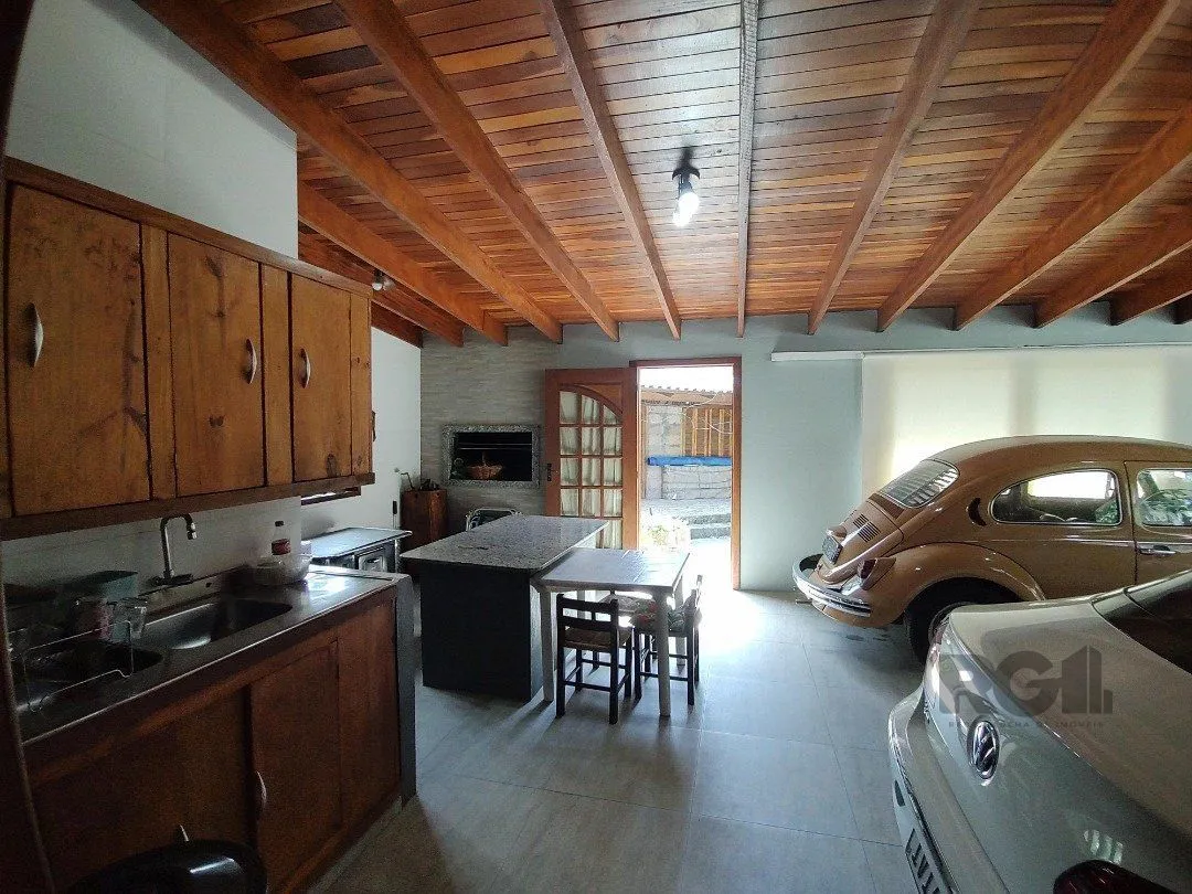 Imagem Casa térrea, 2 quartos, edícula com 2 quartos, pático, piscina - Bairro Cavalhado