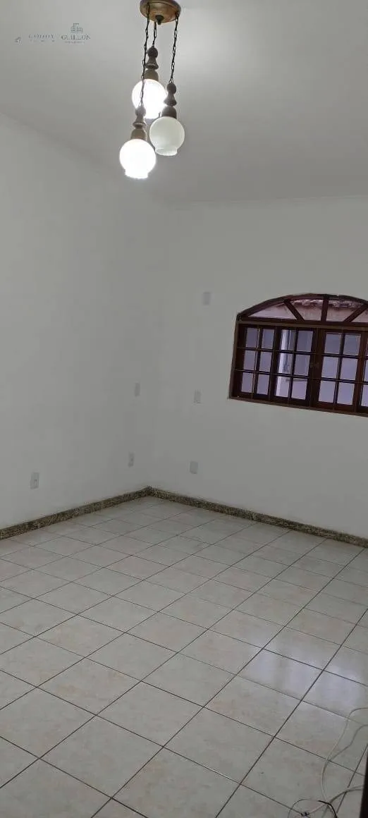 Imagem Aluga-se Sobrado no Bairro Bela Vista