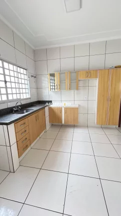 Imagem Vende-se Casa bem localizada no bairro São Joaquim