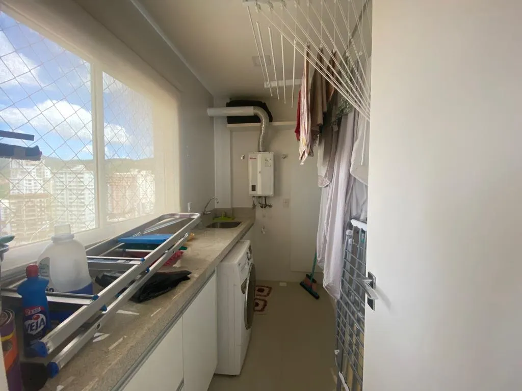 Imagem Apartamento com vista para o mar à venda com 190m2 por R$ 3.690.000,00