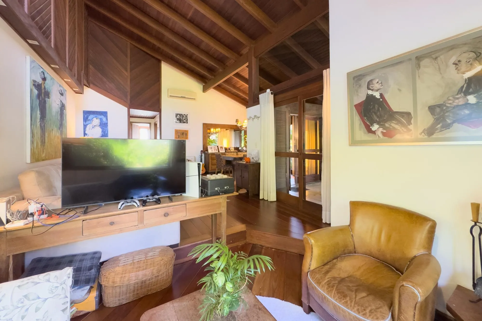 Imagem Casa no Parque Knorr com 3 dormitórios e piscina aquecida