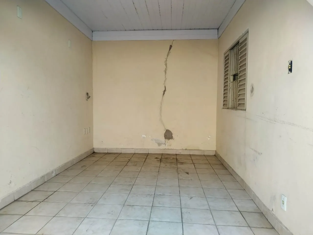 Imagem Casa à venda 2 Quartos, 1 Vaga, 147M², Centro, Pindamonhangaba - SP