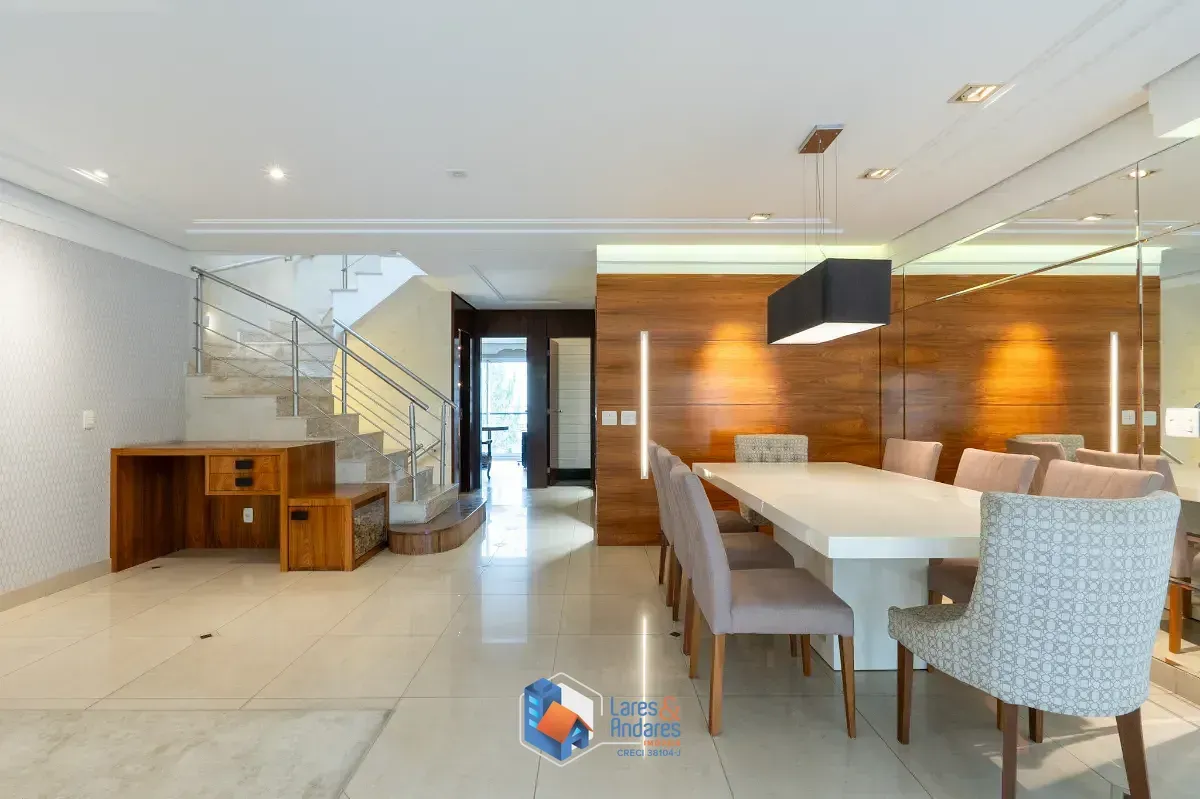 Imagem Casa no condomínio América para venda com 4 quartos, sendo 4 suítes, 383m²