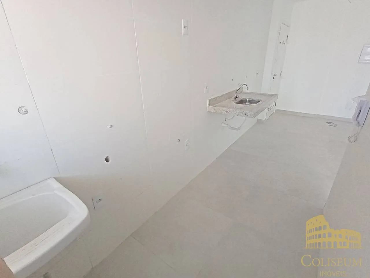 Imagem Apartamento com 2 dormitórios para alugar, 61 m² por R$ 3.300/mês - Guilhermina - Praia Grande/SP