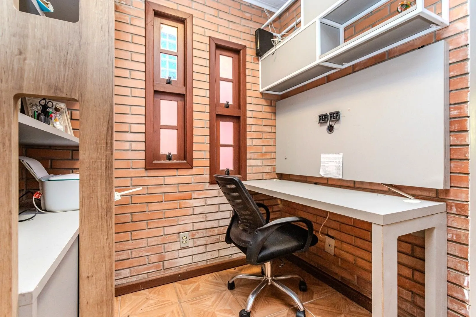 Imagem Casa no Jardim Botânico de 2 dormitórios 1 vaga e amplo terreno