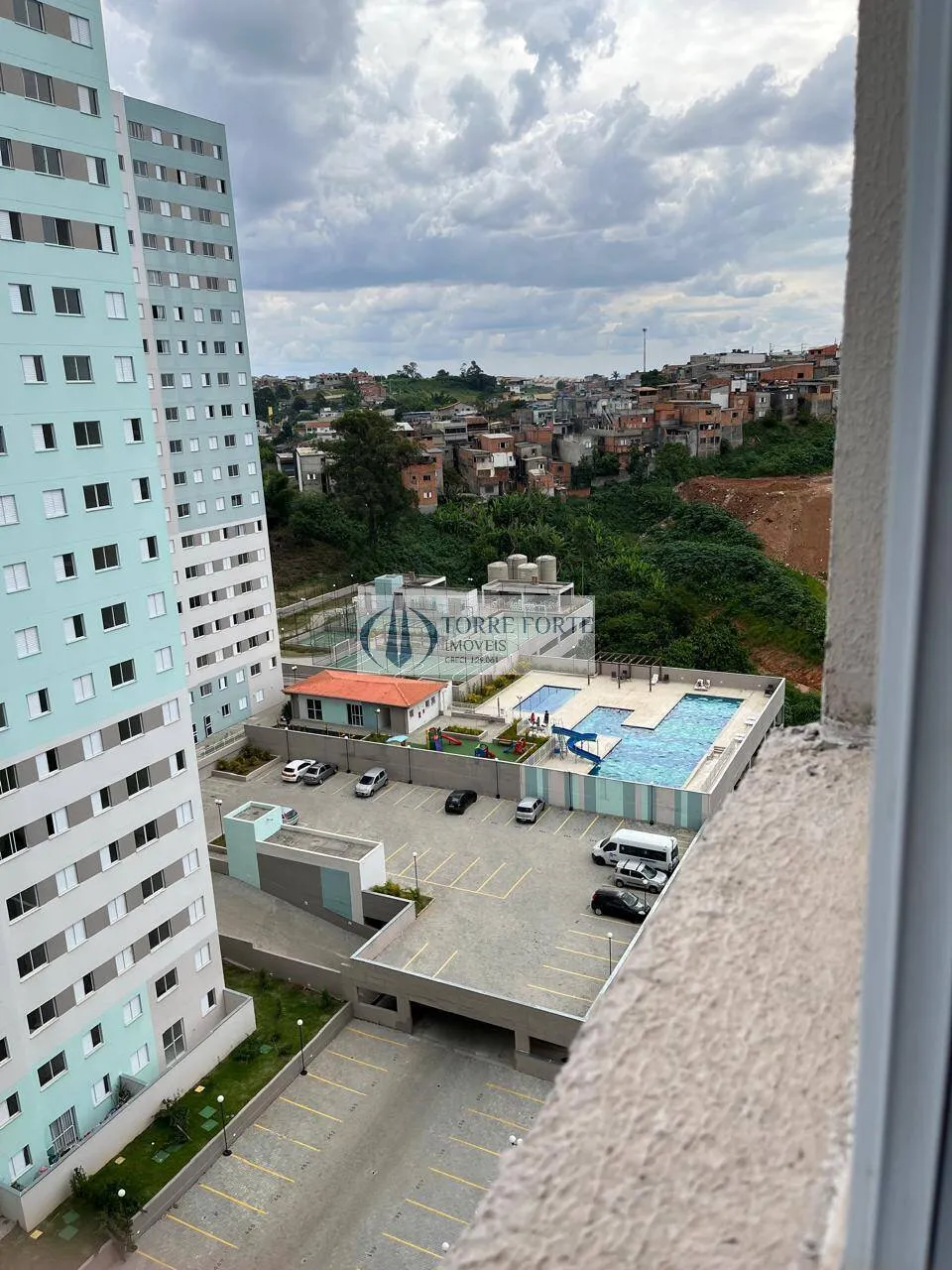 Imagem Apartamento com 2 dormitórios em Ferraz de Vasconcelos 