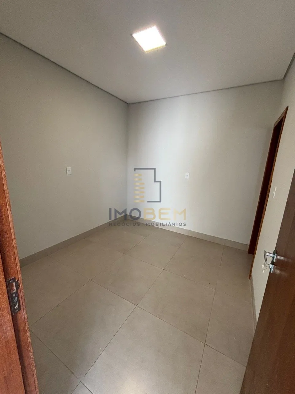 Imagem Excelente casa à venda no Parque Amazonas, em Sinop. 

Com uma área total de 160 m², esta residê...