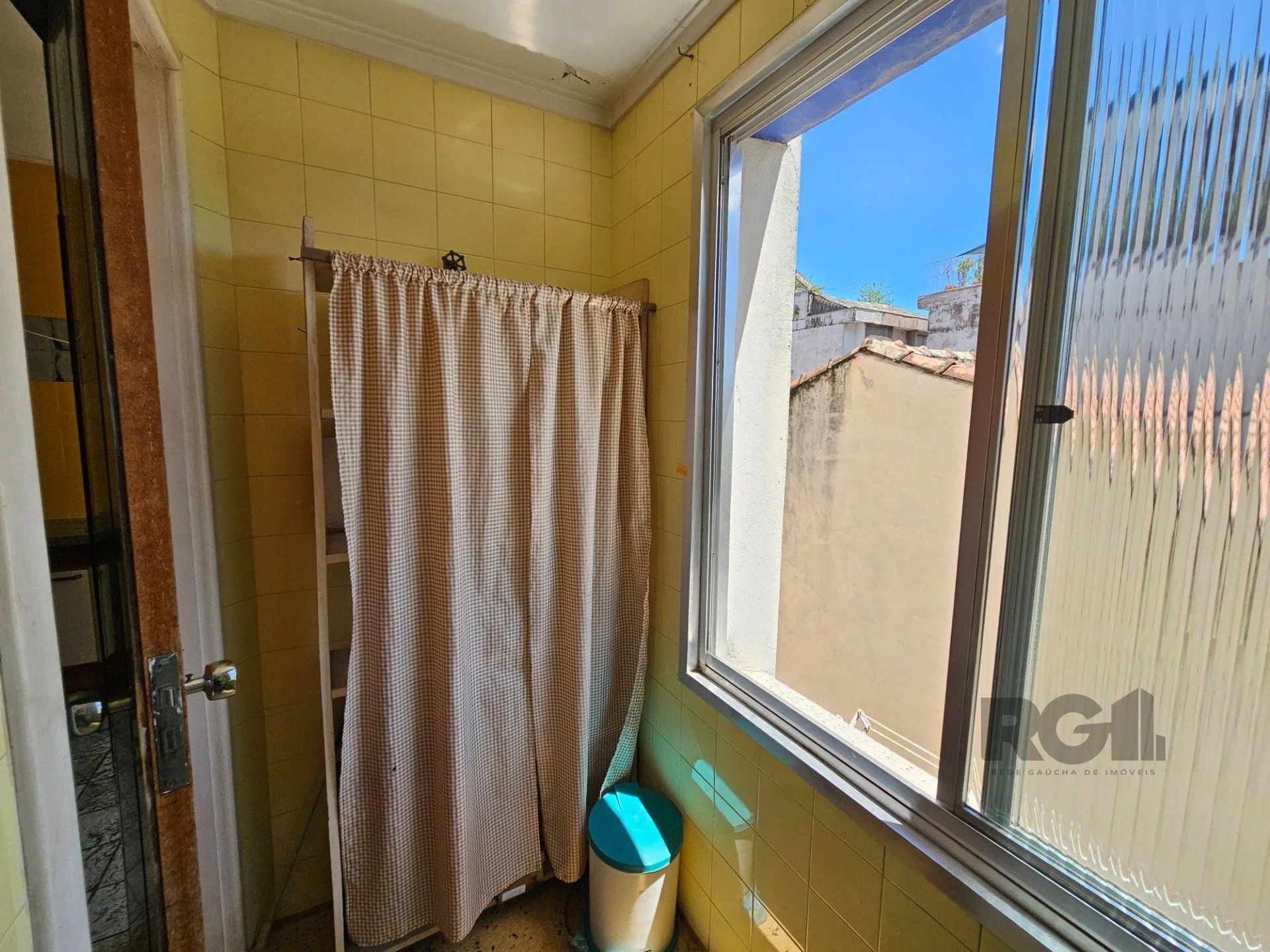 Imagem Apartamento para Venda - 94.09m², 3 dormitórios, 2 vagas - Mont Serrat