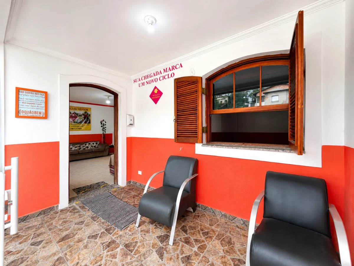 Imagem Casa comercial para venda em Suíssa, 470m2