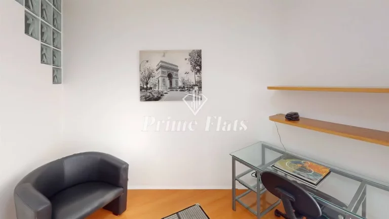 Imagem Flat disponível para locação no Condomínio Palazzo Gritti, com 45m², 1 dormitório e 1 vaga de garagem