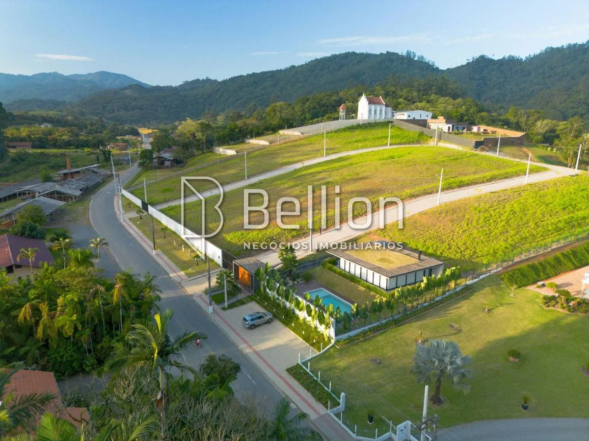 Imagem Terreno à venda no bairro Cruzeiro em Rio dos Cedros/SC