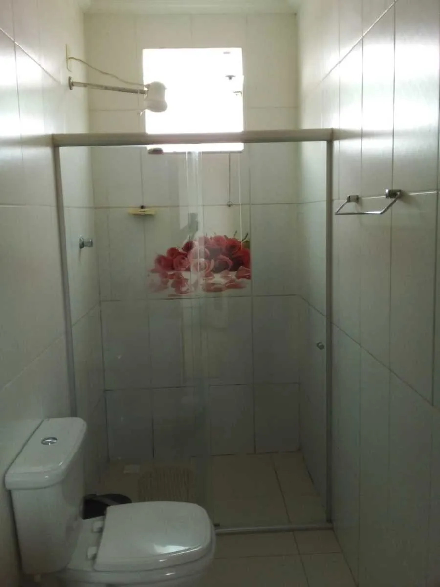 Imagem Casa duplex à venda, 3 quartos, 1 suíte, 2 vagas, Localização Privilegiada - Santa Luzia/MG