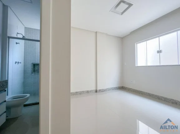 Imagem Casa Duplex com 3 Suítes p/ Venda e Locação Anual na Praia do Morro - Guarapari/ES