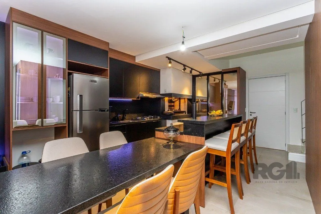 Imagem Apartamento DUPLEX no bairro Chácara das Pedras de 2 dormitórios e 2 vagas