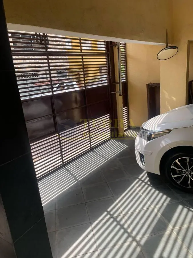 Imagem Terreno com 2 Casas, 6 Dormitórios à Venda - Jardim Roberto, Osasco/SP