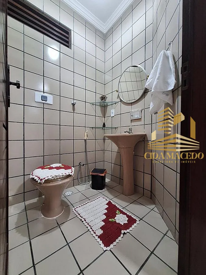 Imagem Casa a Venda no bairro Bessa - João Pessoa, PB
