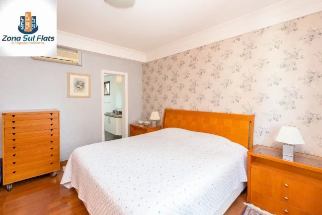 Imagem Apartamento Alto Padrão à Venda Em Moema Com 3 Suítes e 4 Vagas
