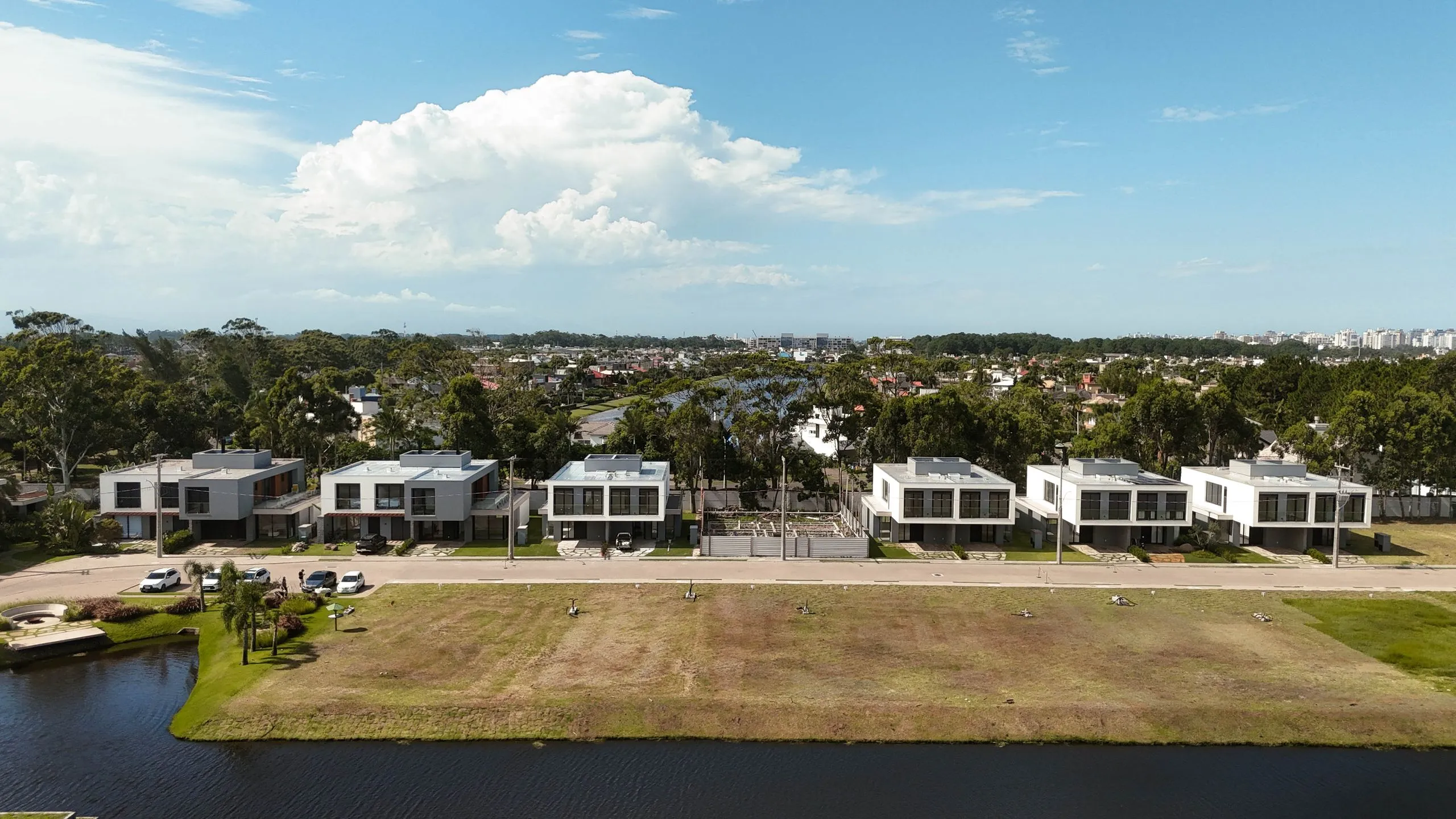 Imagem Casa de condomínio à venda em Xangri-lá, Atlântida, com 4 quartos, 294m2