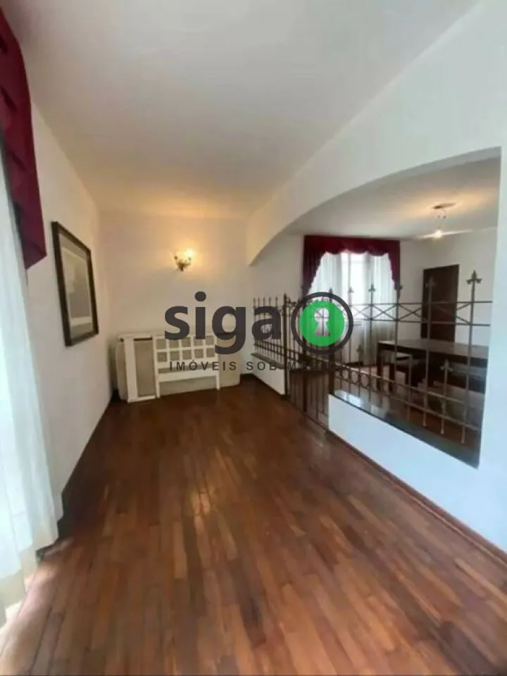 Imagem Sobrado Exclusivo na Vila Madalena com 387m² Construídos e 5 Vagas.