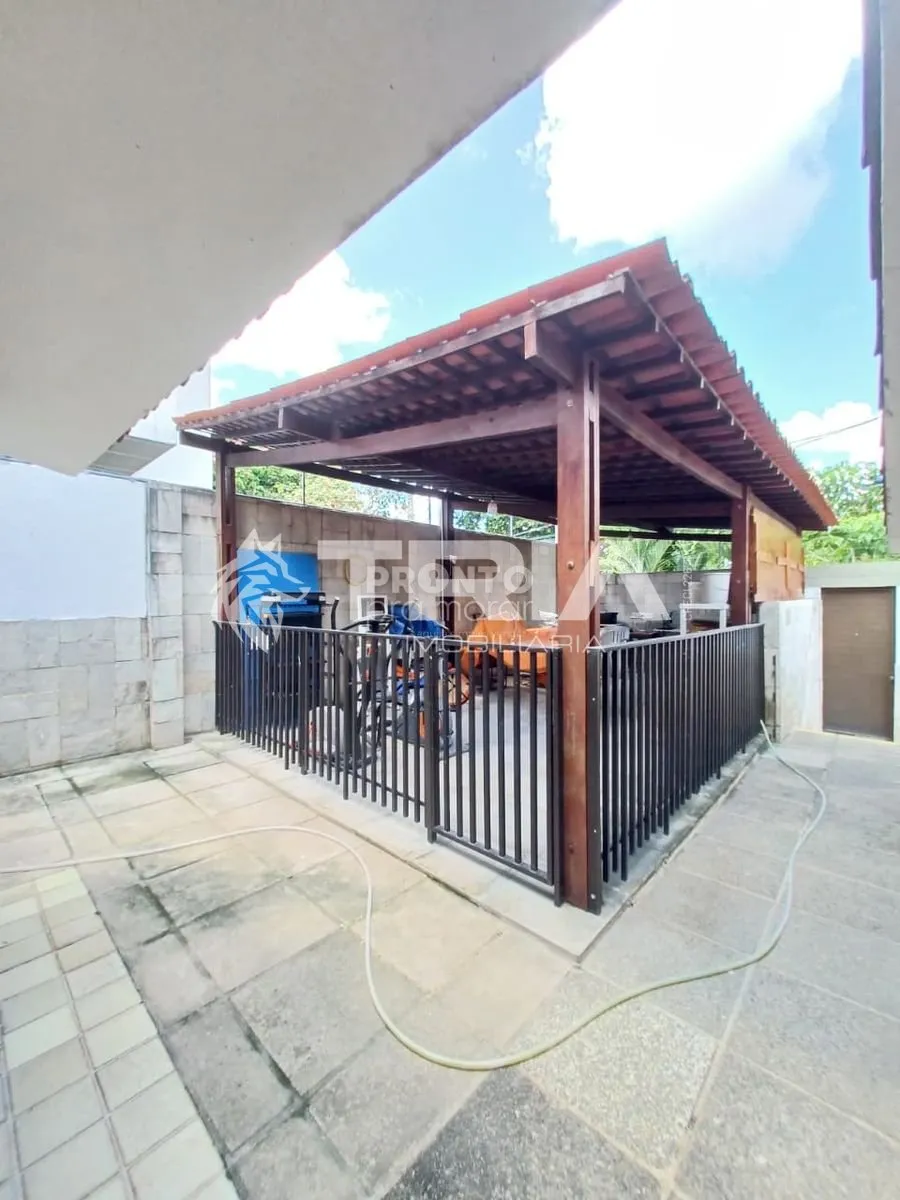 Imagem Casa de 4 quartos, 230m² no bairro Monteiro, em Recife
