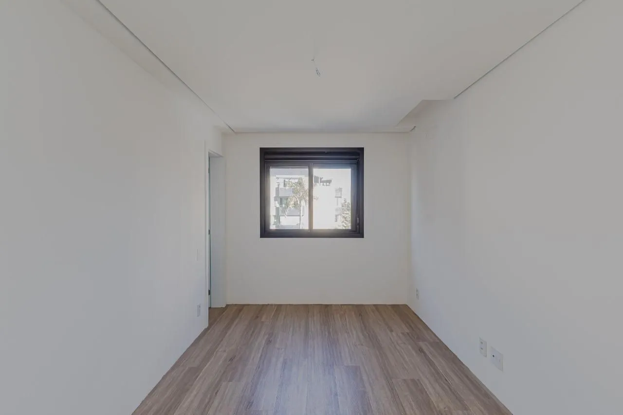 Imagem APARTAMENTO, 2 DORMITÓRIOS, 2 SUÍTES, VARANDA, VAGA DE GARAGEM, BAIRRO MENINO DEUS, PORTO ALEGRE/RS