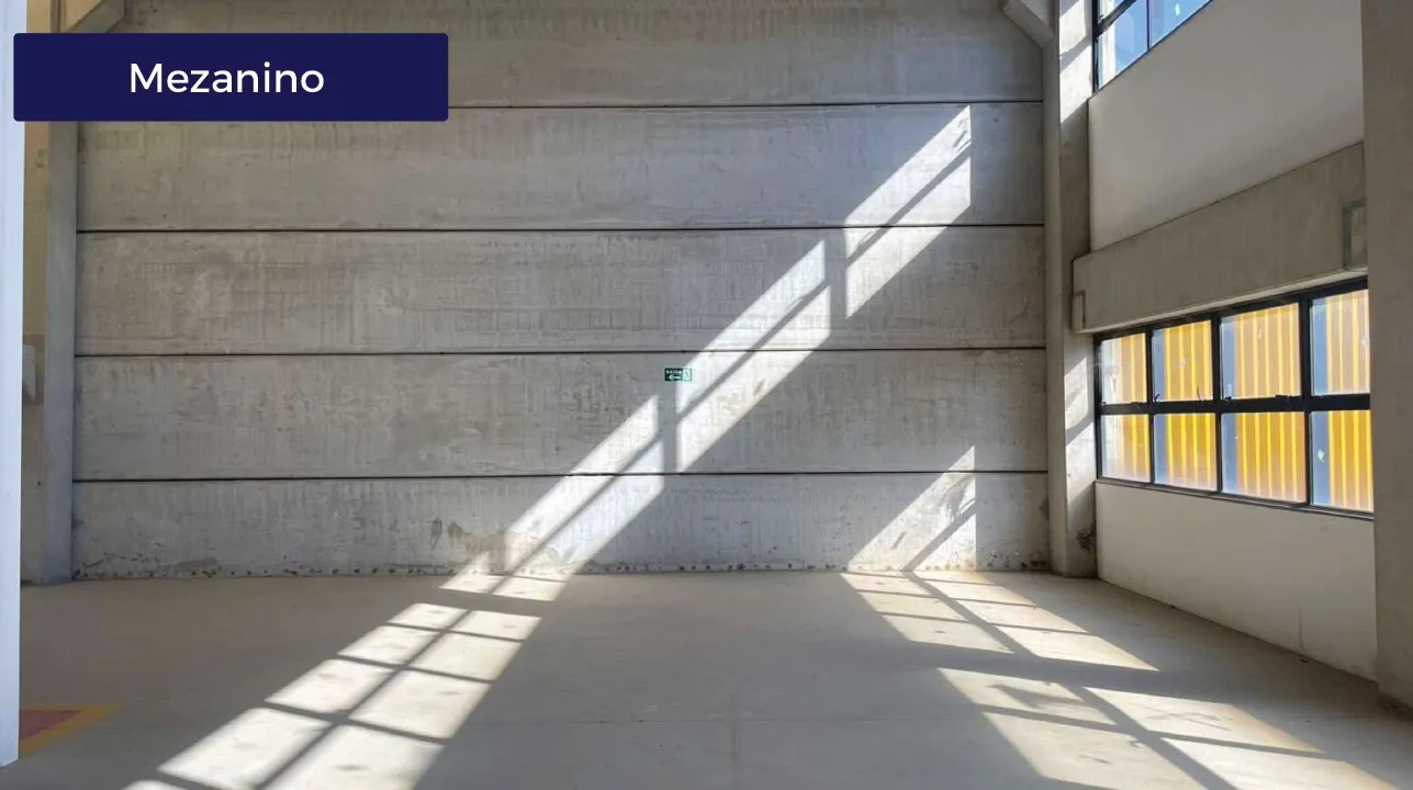Imagem Galpão comercial para locação com 14 vagas de garagem e 1.385m² de área.
