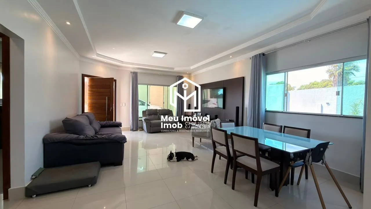 Imagem Casa 3 Quartos 1 Suíte 3 Vagas 200m²