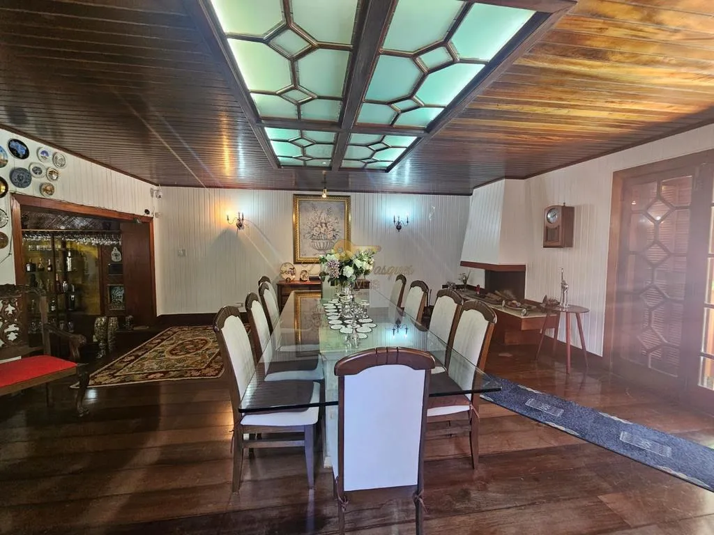 Imagem Casa em Condomínio para Venda em Teresópolis / RJ no bairro Parque do Imbui
