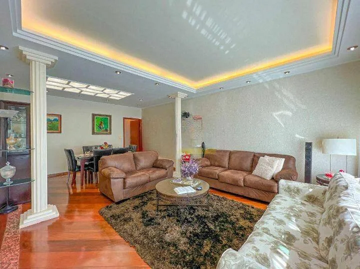 Imagem Casa Jardim França (Tucuruvi) - 800M², 7 Dorms, 5 Suítes, 8 Vagas, Piscina.