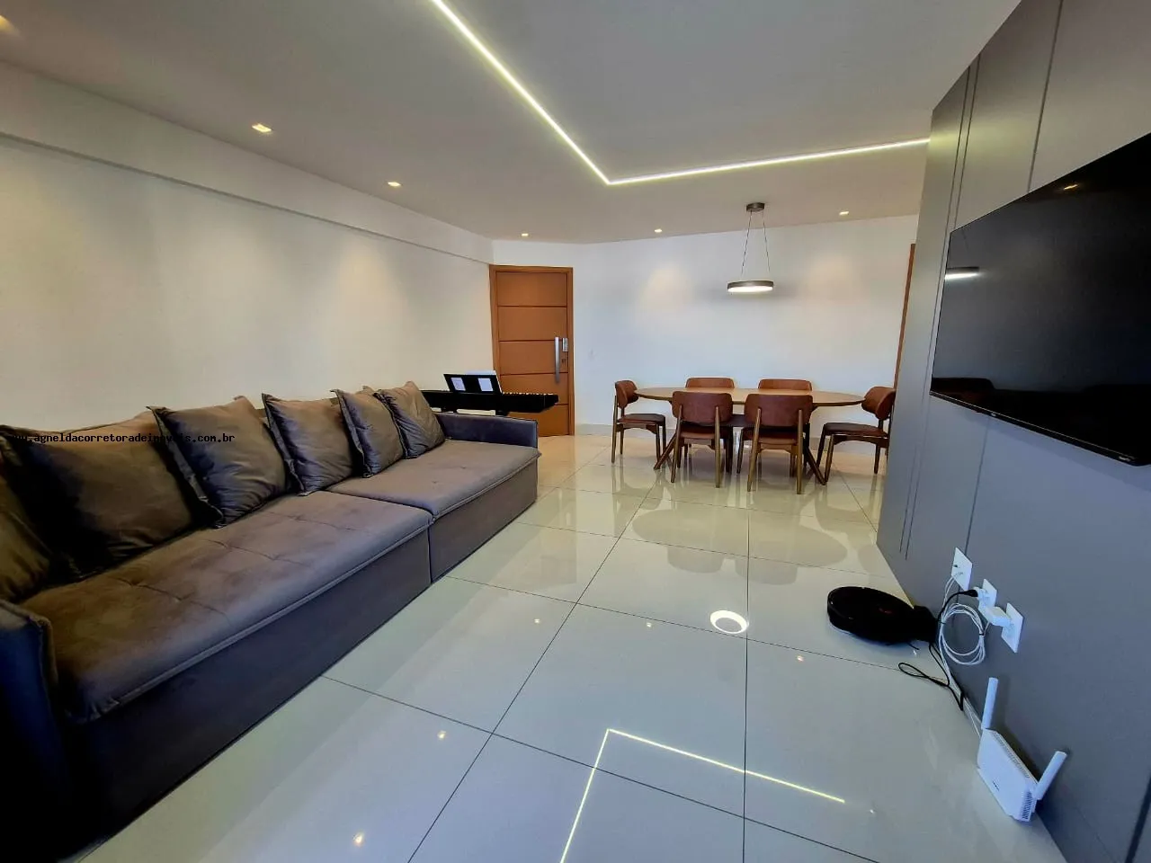 Imagem Apartamento para Venda em Natal, Lagoa Nova, 3 dormitórios, 3 suítes, 4 banheiros, 2 vagas