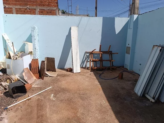 Imagem ALUGO SALÃO COMERCIAL PARA BARZINHO