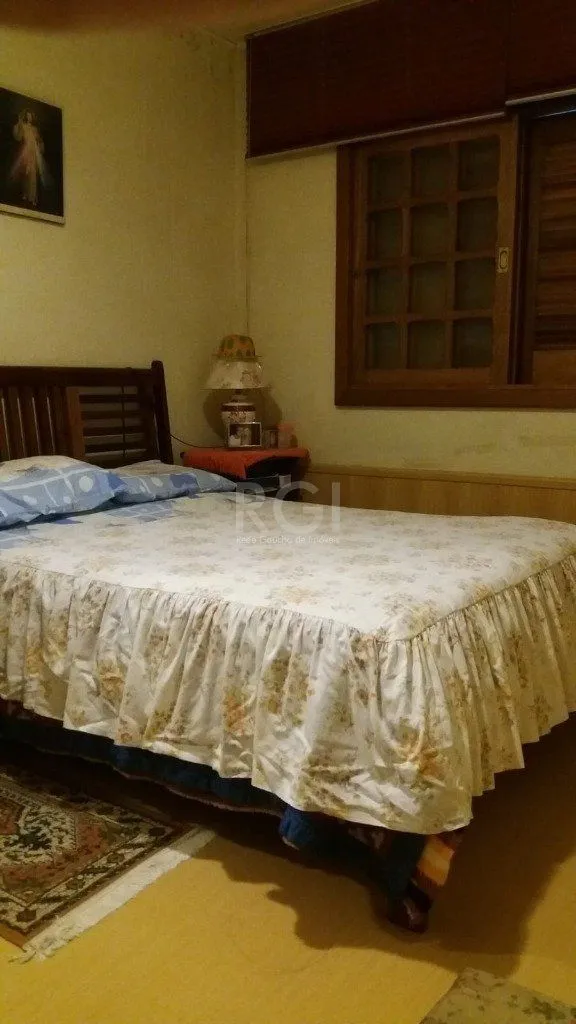 Imagem Casa para Venda - 142m², 3 dormitórios, sendo 1 suites, Partenon