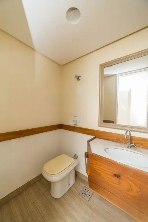 Imagem Apartamento de 3 dormitórios à venda no Bairro Auxiliadora, Porto Alegre.