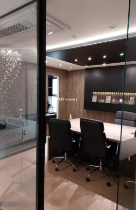 Imagem Conjunto comercial com 212m² em Perdizes.