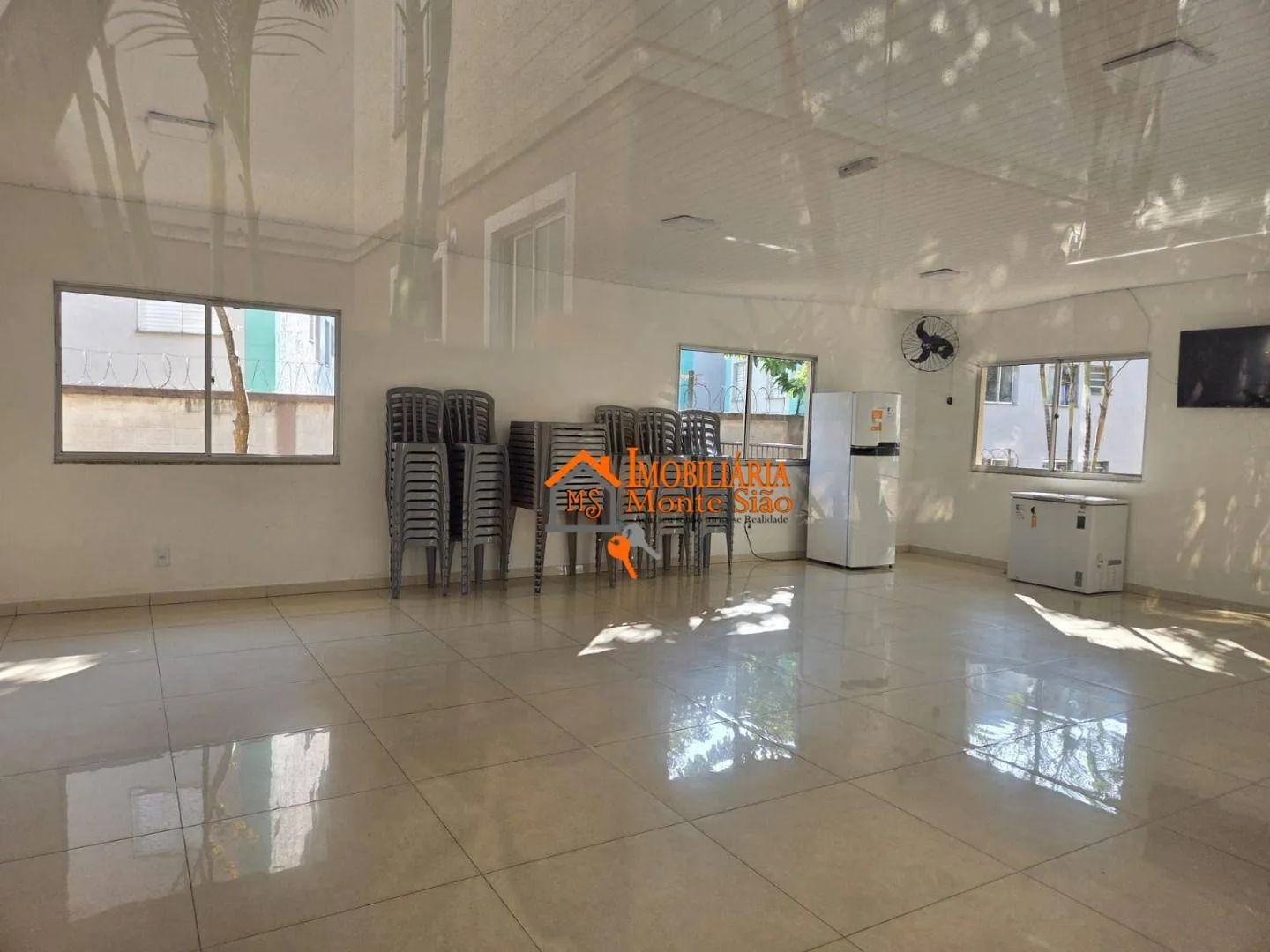Imagem Apartamento com 2 dormitórios à venda, 43 m² por R$ 245.000,00 - Água Chata - Guarulhos/SP