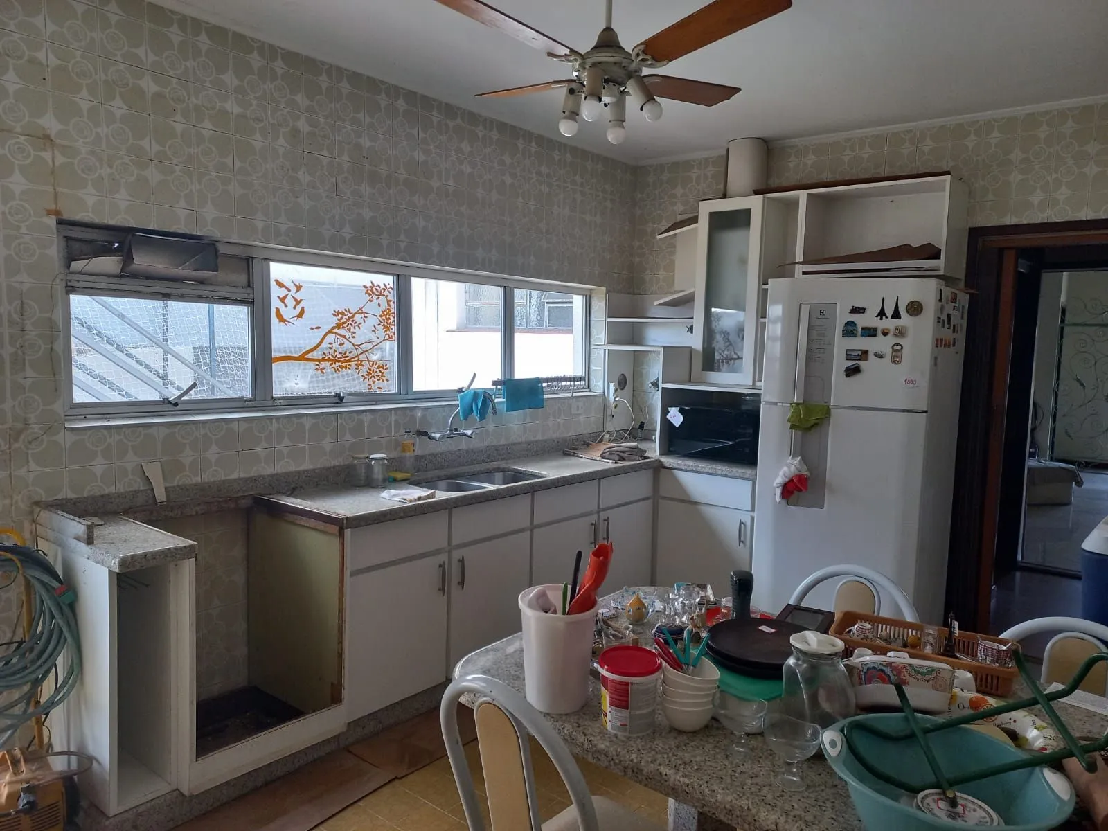 Imagem Casa Completa com Piscina, Escritório e 6 Dormitórios