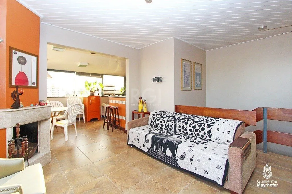 Imagem Cobertura para Venda - 157m², 2 dormitórios, 2 vagas - Cristo Redentor