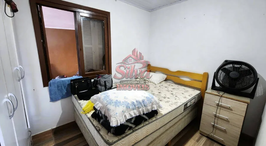 Imagem C759 | Casa c/ piscina na Av. Principal